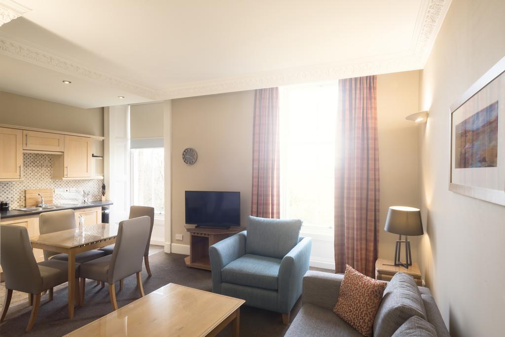 Fountain Court Apartments - Royal Garden Édimbourg Chambre photo