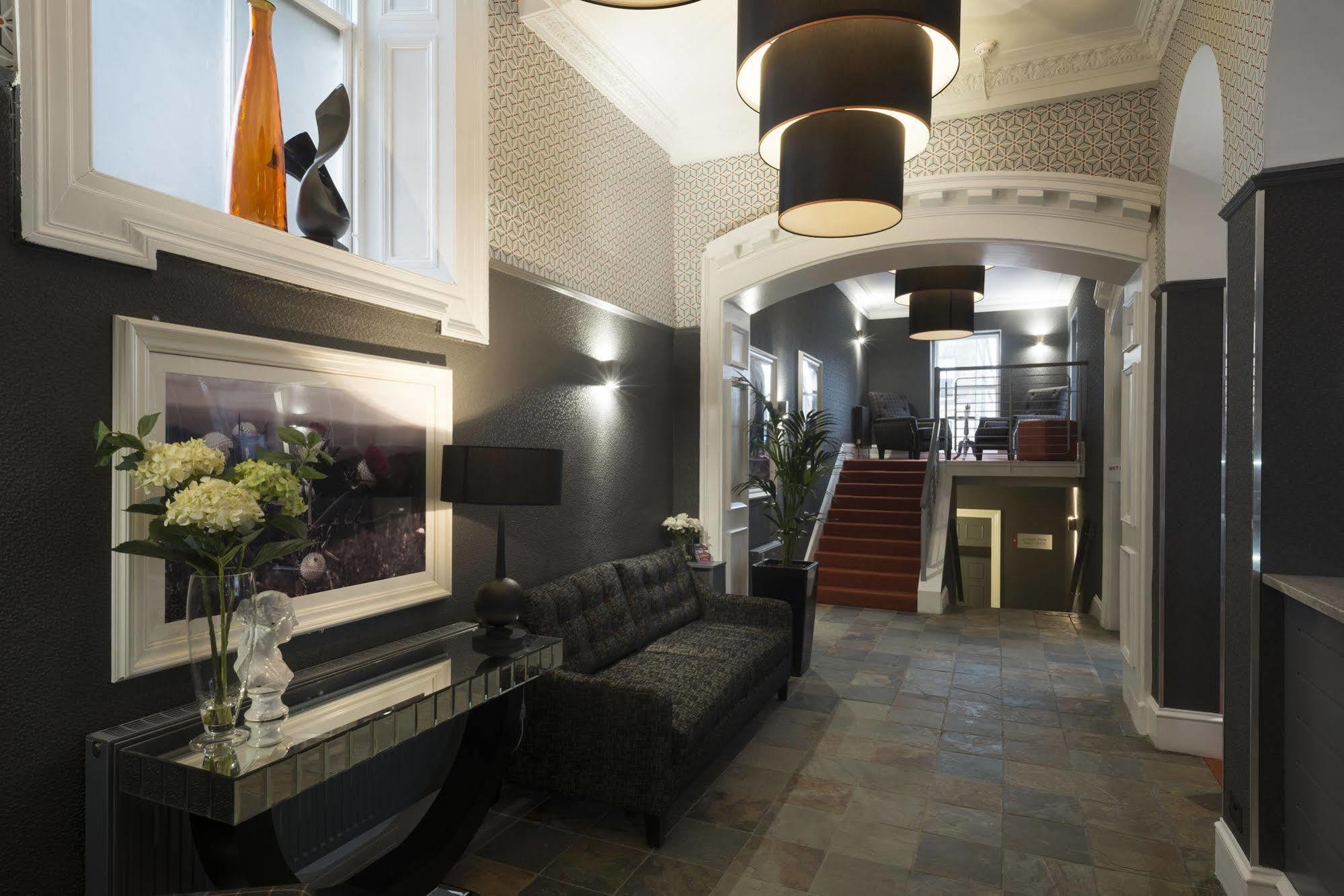 Fountain Court Apartments - Royal Garden Édimbourg Extérieur photo